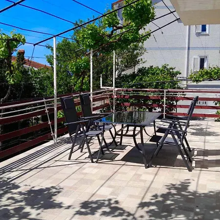 Grabrova Apartament *