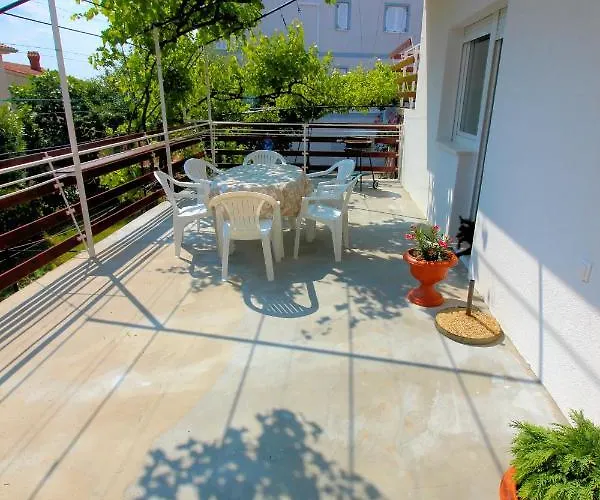 Grabrova Apartman *