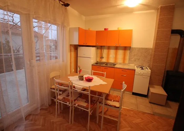 Grabrova Apartman *